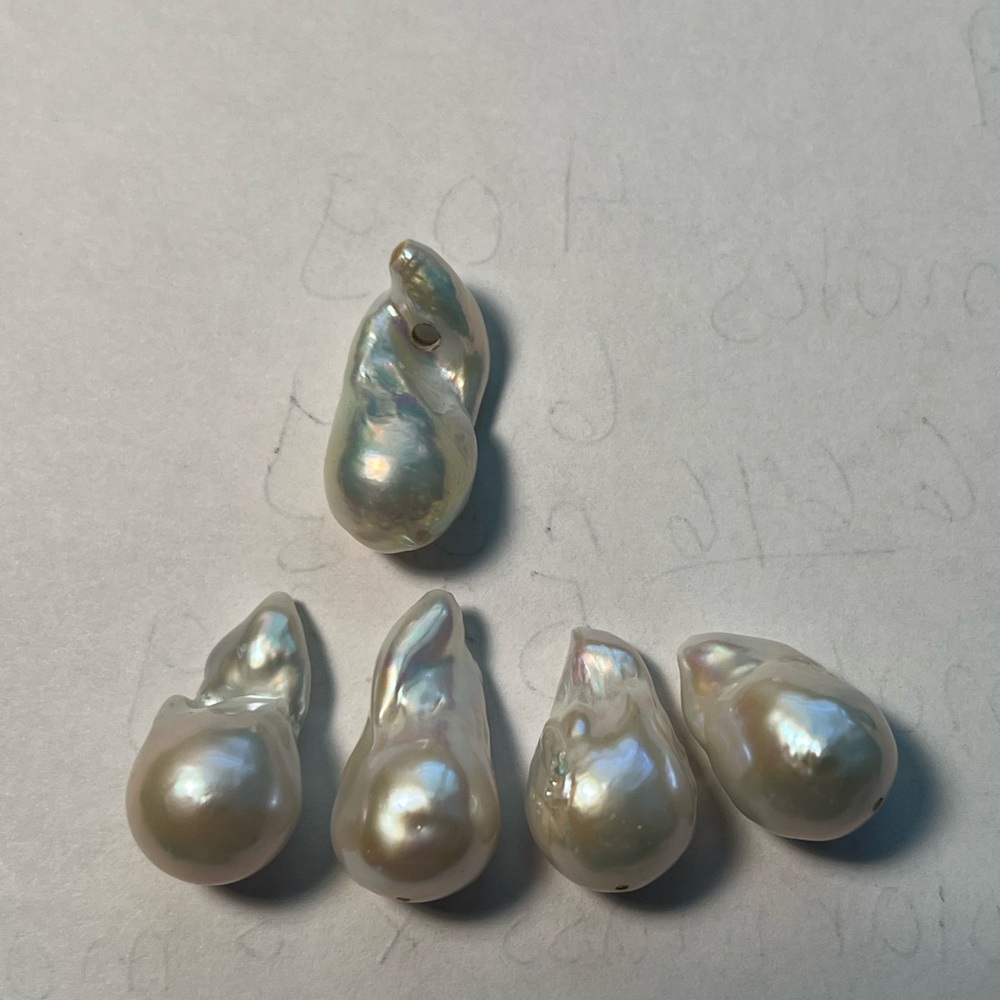Baroque Pearl Pendants - Iridescent White (Set of 5)